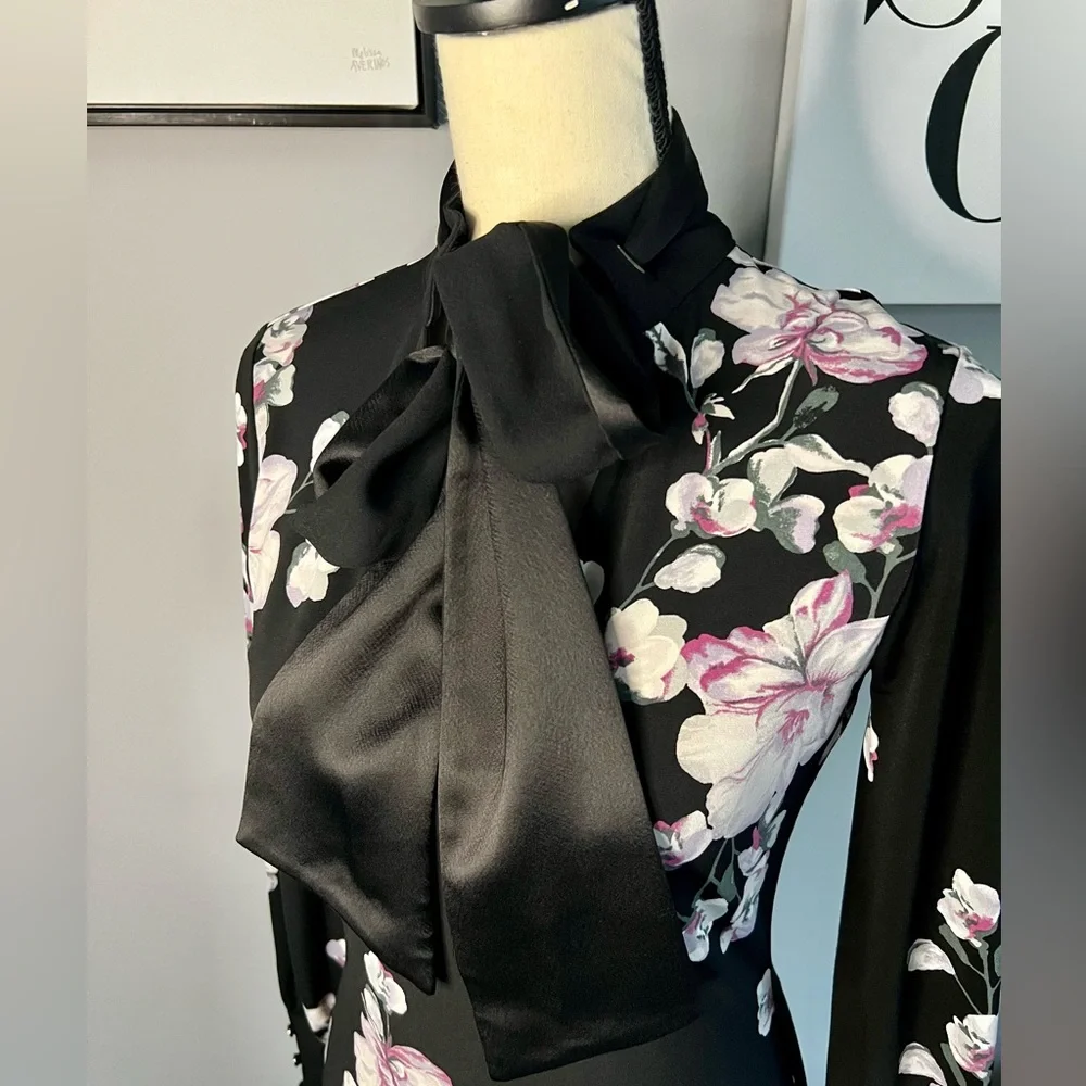 White House Black Market LS MJ w Tie Chemise Delphinium Placed Black Dress - Picture 2 of 9